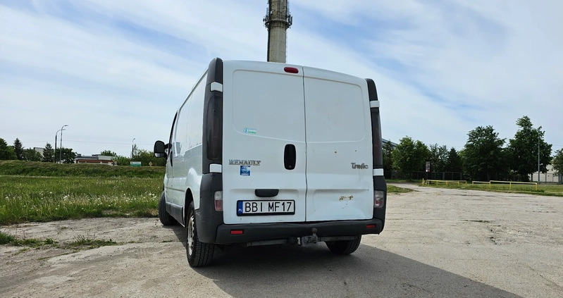 Renault Trafic cena 18000 przebieg: 179500, rok produkcji 2002 z Poręba małe 191
